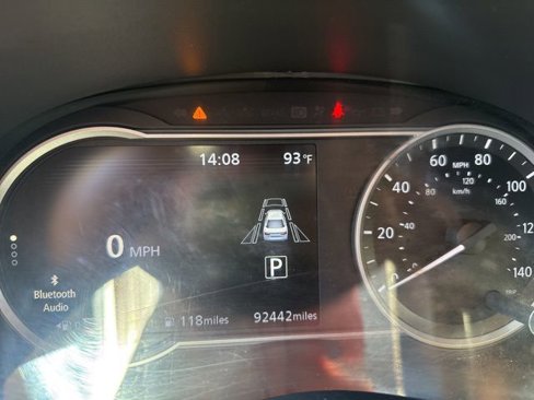 Used 2021 Nissan Versa SV image 11