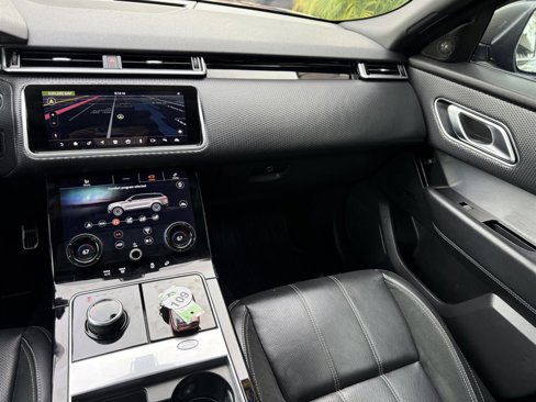 Used 2020 Land Rover Range Rover Velar R-Dynamic S image 18
