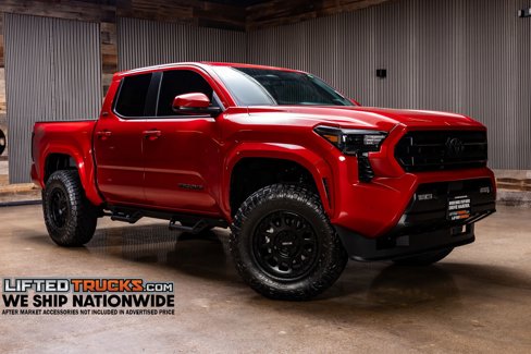 Used 2025 Toyota Tacoma SR5 image 1