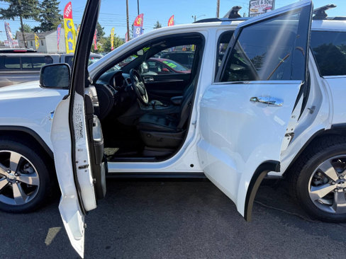 Used 2014 Jeep Grand Cherokee Limited image 18