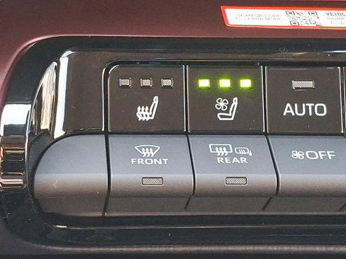 New 2026 Toyota Prius Plug-In Hybrid image 17