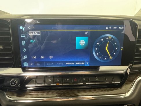 Used 2024 Chevrolet Silverado 1500 LT image 18