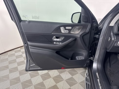 New 2026 Mercedes-Benz GLS 450 4MATIC image 12