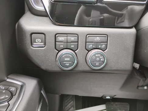 New 2025 Chevrolet Silverado 1500 RST w/ Z71 Off-Road Package image 24