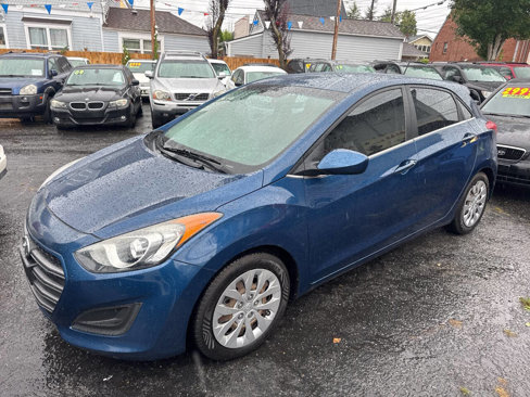 Used 2016 Hyundai Elantra GT image 1