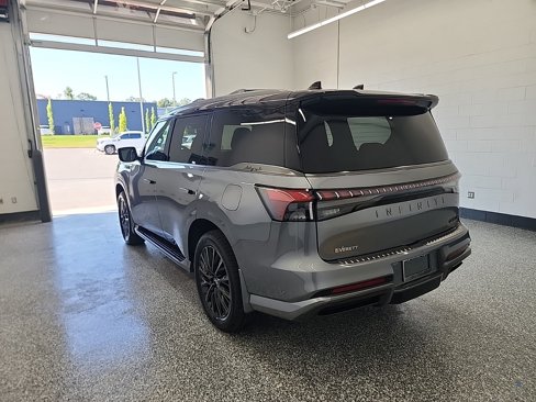 New 2026 INFINITI QX80 Autograph image 3