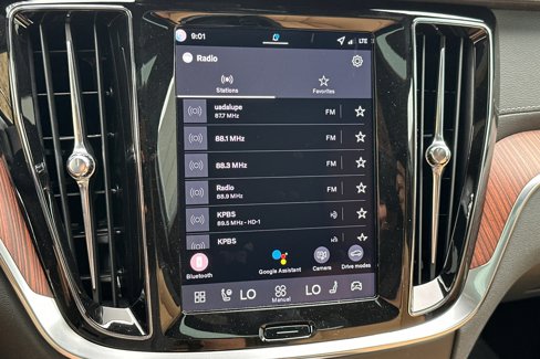 New 2026 Volvo V60 B5 Cross Country Ultra w/ Climate Package image 15