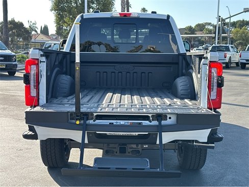 New 2025 Ford F250 Platinum w/ Platinum Plus Package image 19