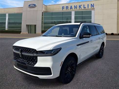 New 2025 Lincoln Navigator L Reserve w/ Jet Appearance Package image 3