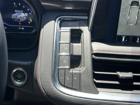 Used 2022 Chevrolet Tahoe RST w/ Luxury Package image 26
