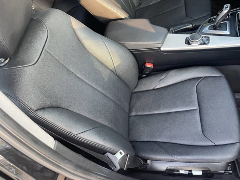 Used 2018 BMW 320i xDrive Sedan image 28