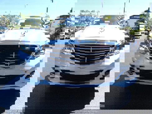 Used 2014 Mercedes-Benz E 350 Sedan image 4