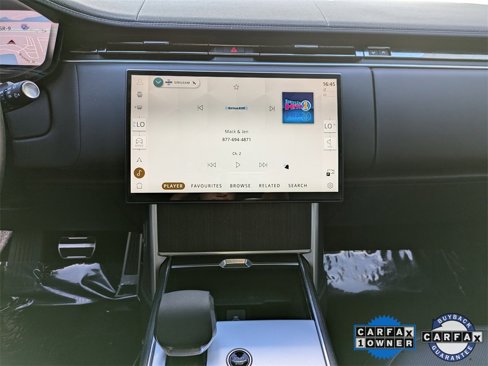 Certified 2025 Land Rover Range Rover SE image 18