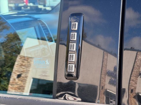 Used 2015 Ford F150 XLT w/ Equipment Group 302A Luxury image 6