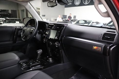 Used 2023 Toyota 4Runner 40th Anniversary SE image 25
