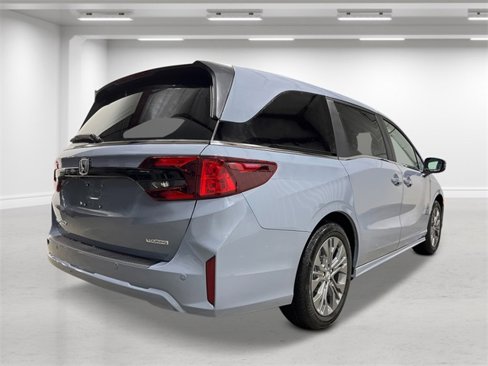 New 2026 Honda Odyssey Touring image 5