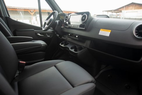 Used 2025 Mercedes-Benz Sprinter 2500 image 28