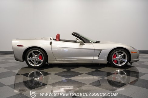 Used 2006 Chevrolet Corvette Convertible w/ Preferred Equipment Group image 14