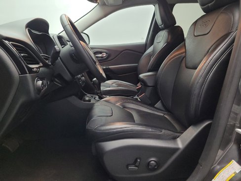 Used 2023 Jeep Cherokee Altitude Lux image 17