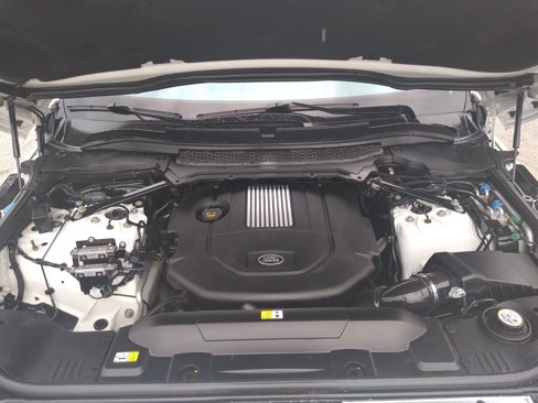 Used 2016 Land Rover Range Rover HSE image 27