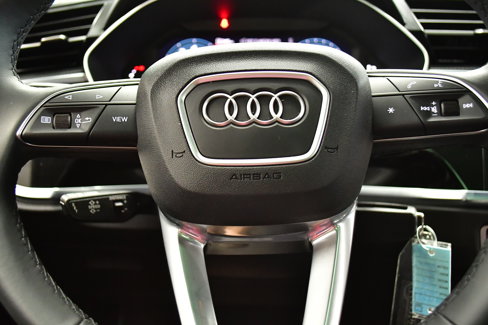 Used 2025 Audi Q3 2.0T Premium image 21