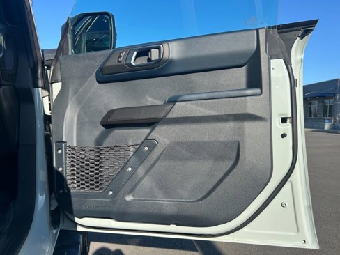 Used 2024 Ford Bronco Outer Banks image 25