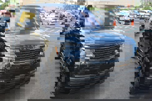 Used 2023 Land Rover Range Rover SE image 4