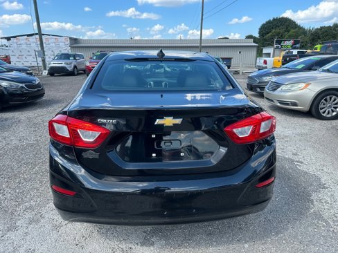 Used 2017 Chevrolet Cruze LS image 5