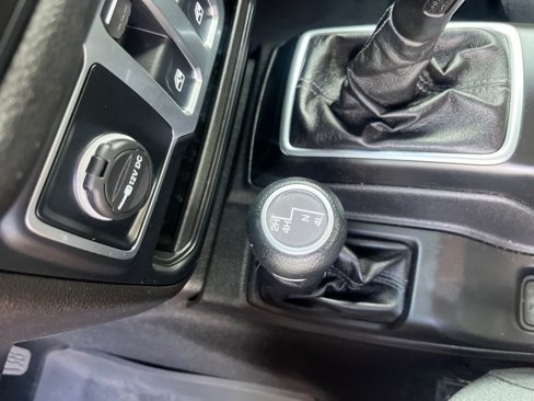 Used 2025 Jeep Wrangler Sport image 34