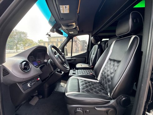 Used 2023 Mercedes-Benz Sprinter 3500 image 15