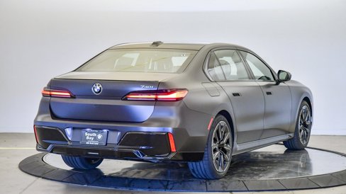 New 2026 BMW 740i w/ Premium Package image 5