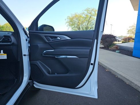 New 2026 Chevrolet Traverse LT w/ Sun and Wheel Package image 32