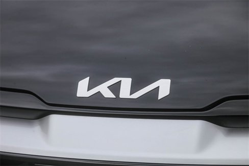 Certified 2024 Kia Sportage EX image 7