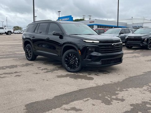 New 2026 Chevrolet Traverse LT w/ Enhanced Driving Package image 2
