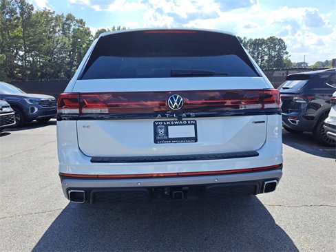 New 2026 Volkswagen Atlas Peak Edition image 5