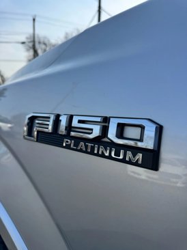 Used 2019 Ford F150 Platinum w/ Equipment Group 701A Luxury image 13