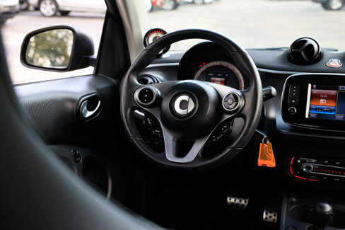 Used 2018 smart fortwo electric drive w/ Sport Package image 22