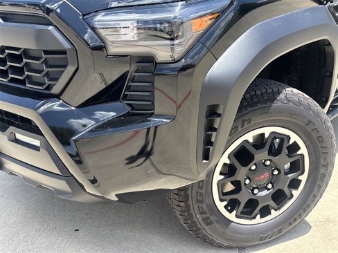 New 2025 Toyota Tacoma TRD Off-Road image 2