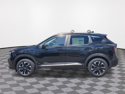 New 2026 Nissan Kicks SV image 7