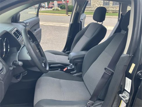 Used 2011 Dodge Caliber Heat w/ Driver Convenience Group image 10