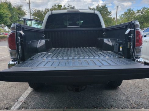 Used 2023 Toyota Tacoma TRD Off-Road image 12