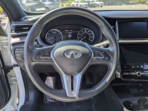 Used 2024 INFINITI QX55 Luxe image 18