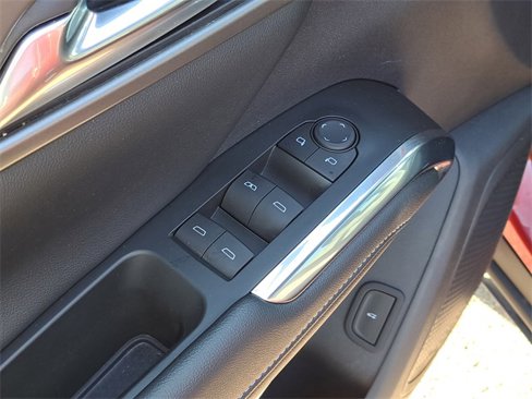 Used 2024 Chevrolet Traverse LT w/ Trailering Package image 19