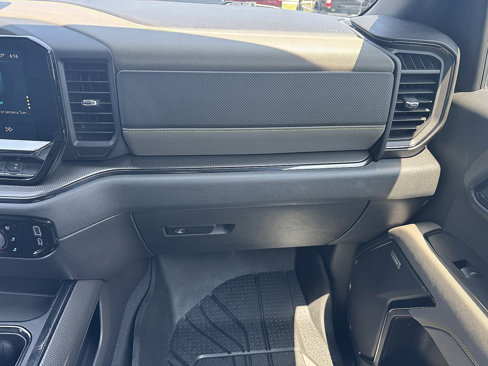 Used 2023 Chevrolet Silverado 1500 ZR2 image 16