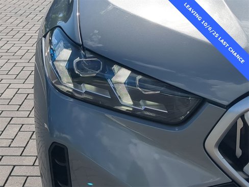 Used 2024 BMW X6 xDrive40i w/ Premium Package image 11