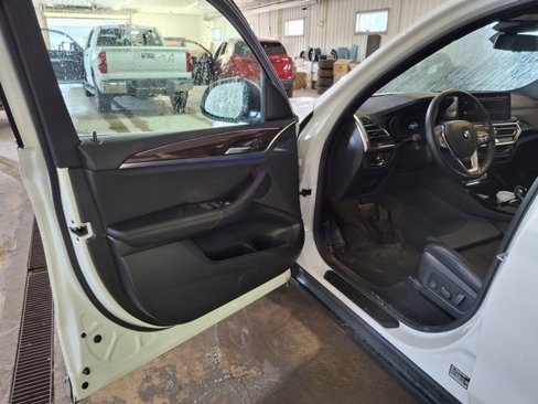 Used 2024 BMW X3 xDrive30i image 8