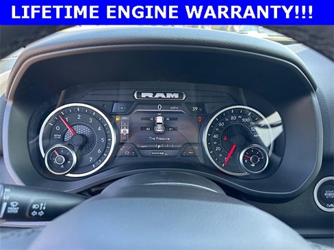 New 2026 RAM 1500 4x4 Crew Cab image 22