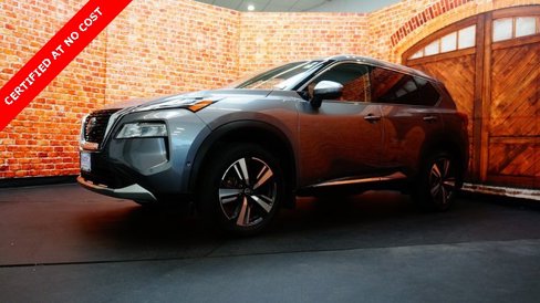 Used 2023 Nissan Rogue Platinum w/ Platinum Premium Package image 3