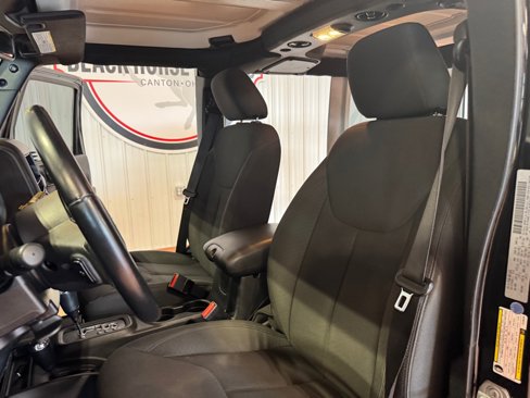 Used 2017 Jeep Wrangler Unlimited Sport w/ Quick Order Package 24S image 16