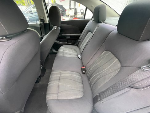 Used 2013 Chevrolet Sonic LT image 10